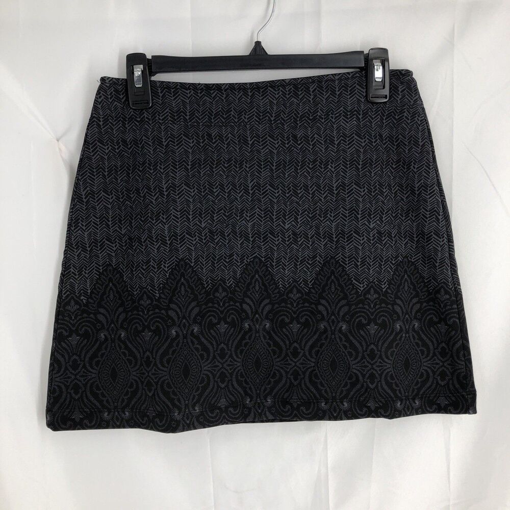 Athleta Serenity Mini Skirt Womens Size XS Blend Lined Lace Pattern